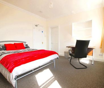 1 bedroom semi-detached house to rent - Photo 2