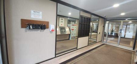 For Lease - 8351 McLaughlin Road Unit# 423, Brampton, Ontario - Photo 4