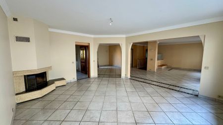 Maison de ville Aix En Provence 202 m2 - Photo 2