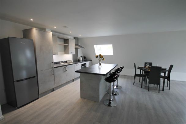 2 Bedroom Apartment To Rent - Photo 1