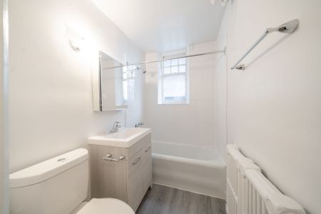 For Lease - 8 Kingston Road Unit# 58, Toronto, Ontario - Photo 4