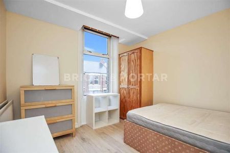 (?ppw) Simonside Terrace, Heaton, NE6 - Photo 5