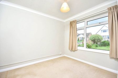 3 bedroom bungalow to rent - Photo 3