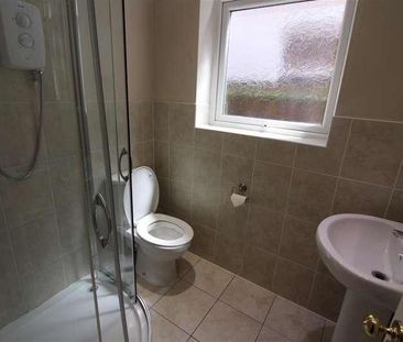 Devonshire Road, ***video Tour Available***, Southampton, SO15 - Photo 3