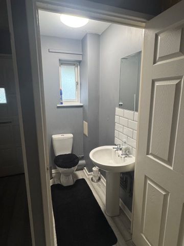 Room in a Shared House, Orange Grove, E11 - Photo 5