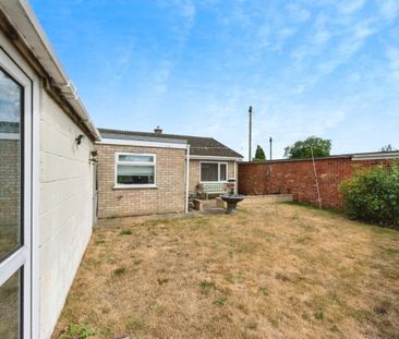 Castle Close, Weeting, BRANDON - Photo 3