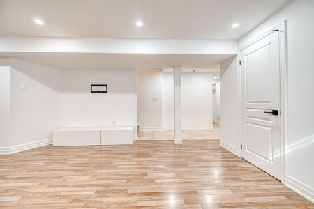 For Lease - 7 Grand Oak Drive, Richmond Hill, Ontario - Photo 2