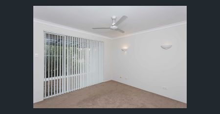 Seaside Comfort in Ocean Reef – Spacious Family Home! - Photo 4