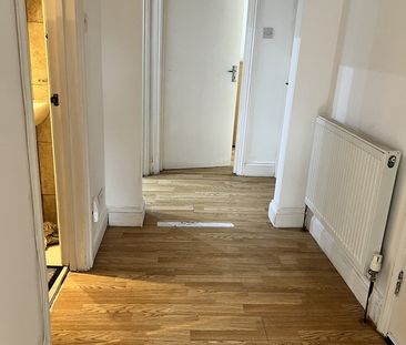 1 Bed Flat, York Road, IG1 - Photo 5