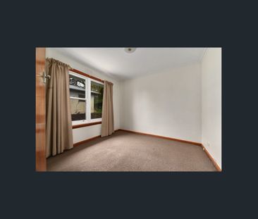 A Thoughtfully Presented Home in a Blue-Chip Locale - Photo 3