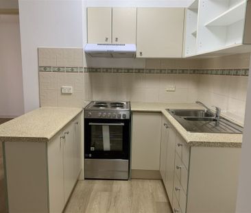 A Quiet Sanctuary Away from The Bustle of The Inner-City - Photo 3