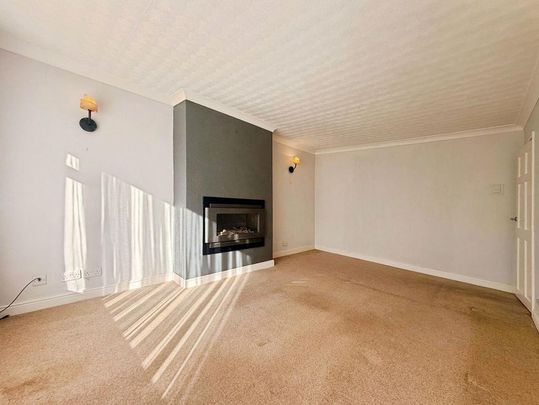 2 bedroom semi-detached bungalow to rent - Photo 1