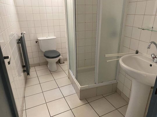 Location appartement 3 pièces 74 m² à Vals-les-Bains (07600) 4 - Photo 1