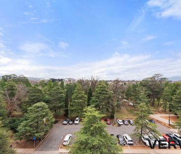 LUXURY APARTMENT IN THE HEART OF BRADDON - Photo 6