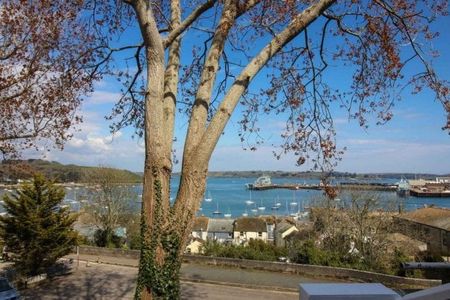 Driftwood, Falmouth, TR11 - Photo 4
