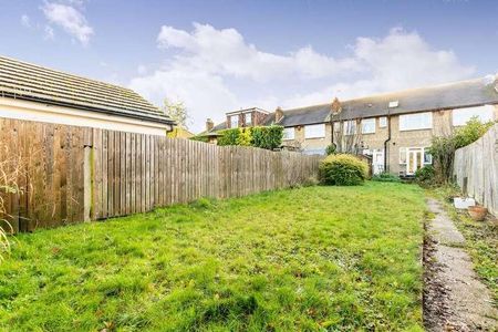 Leafield Road, Merton, SW20 - Photo 3