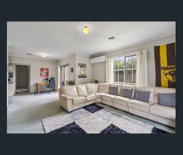 Two-Bedroom Unit in Prime Boronia Location - Photo 1