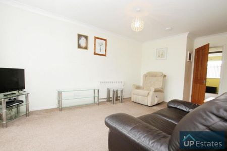 1 bedroom semi-detached bungalow to rent - Photo 4