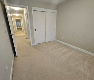 For Lease - 1528 QUARRY Street, Russell, Ontario - Photo 2