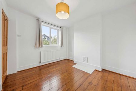 3 bedroom terraced house to rent - Photo 3