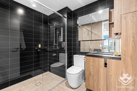 Luxury Living in LUME with Furnitures & Home Appliances - Photo 4