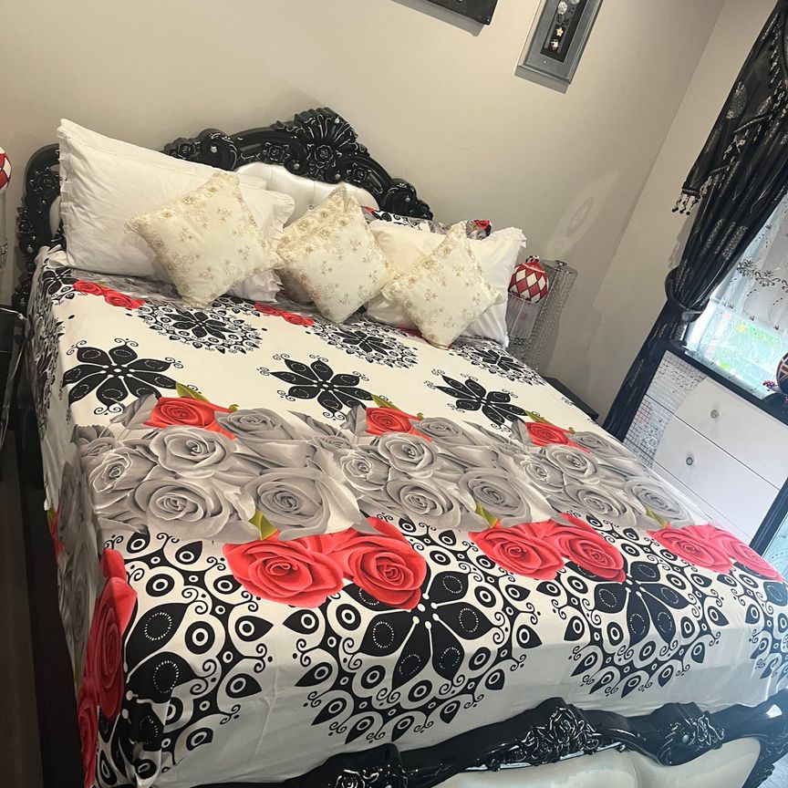 Brookfield - Photo 1