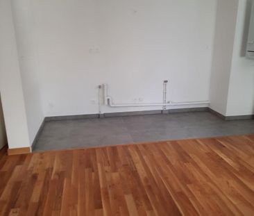 Location Appartement 3 pièces 68m² LYON 8ème - Photo 6