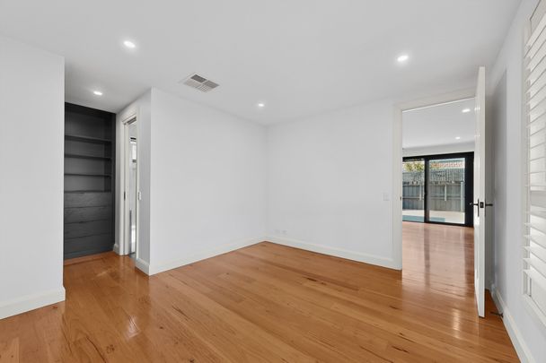 Contemporary Comfort in the Heart of Hughesdale - Photo 1