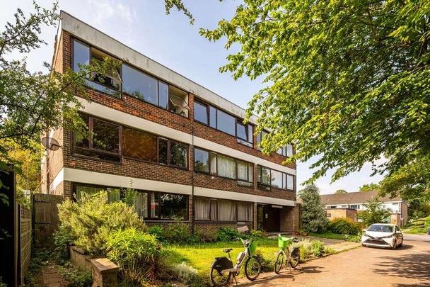 Bampton Road, Forest Hill, SE23 - Photo 1