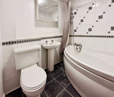 Aylets Field, Harlow - Photo 5