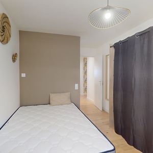 LIMAGNE B Roommate 3 Bedrooms at Toulouse - Photo 2