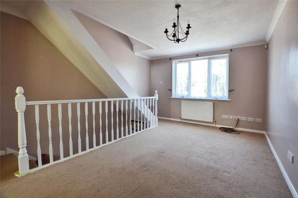 2 bedroom terraced house to rent - Photo 1