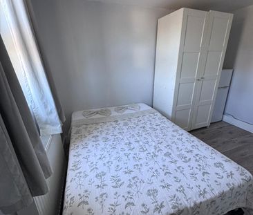 Room in a Shared House, Elizabeth Road, N15 - Photo 3