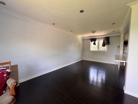 For Lease - 59 Westhumber Boulevard, Toronto, Ontario - Photo 2