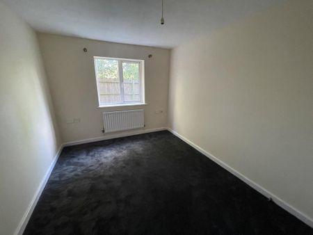 2 bedroom ground floor flat to rent - Photo 3