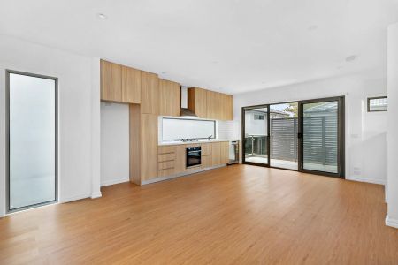 Unit 2/8 Anderson Street, Templestowe. - Photo 5