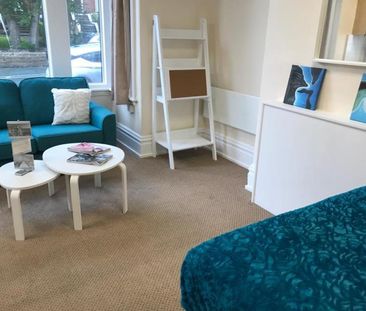 Studio to rent - Photo 3