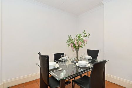 Strathmore Court, St John’s Wood - Photo 3