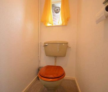 Newhaven Crescent, Ashford, TW15 - Photo 6