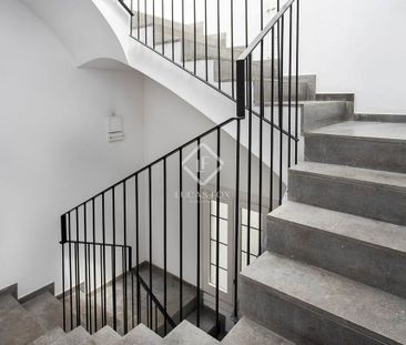 Barcelona, Catalonia 08003 - Photo 1