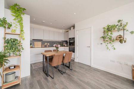 Hanbury Road, Acton, W3, London - Photo 5