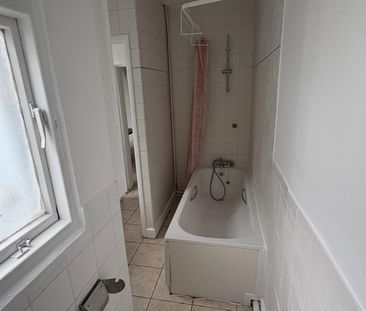 2 bedroom House To Let - Photo 5