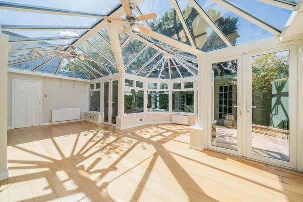 5 bedroom house to rent - Photo 1