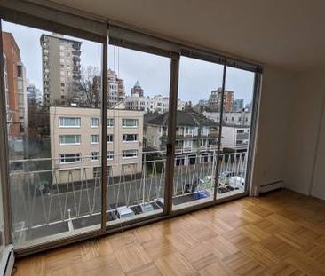 1 Bedroom Apartment - 1 Bed/ 1 Bath - Photo 2