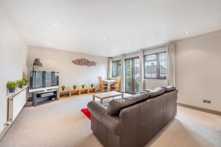 Finchley Road, Barnet, NW11 - Photo 2