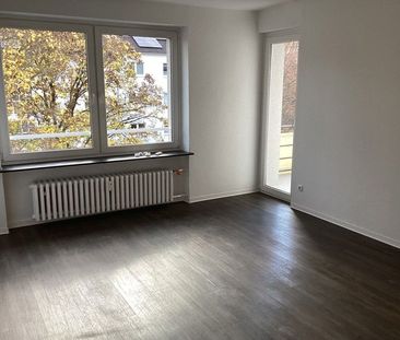 Eine schöne 3-Zimmer-Wohnung mit Balkon sucht neue Mieter! - Foto 1