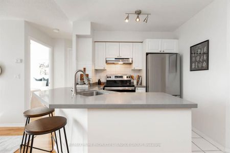 For Lease - 909 Bay Street Unit# 1902, Toronto, Ontario - Photo 2