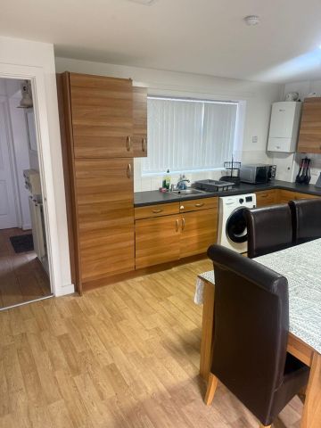 4 Bed Terraced House, Caythorpe Street, M14 - Photo 5