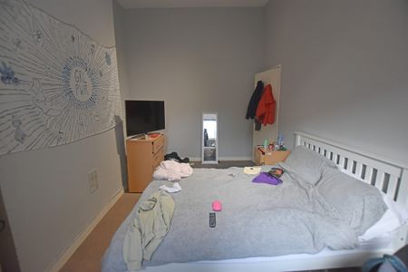 2 Bedroom Ground Floor Flat - Photo 4