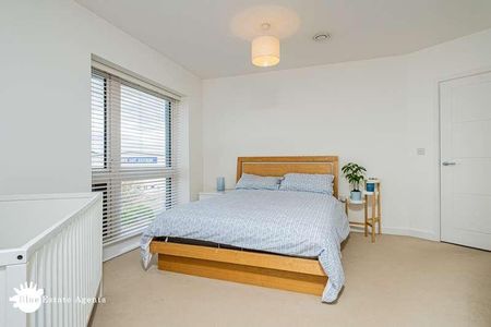 Brabazon Road, Hounslow, TW5 - Photo 4